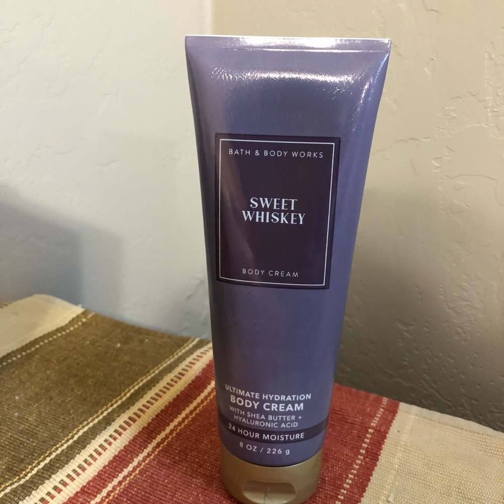 Bath & Body Works Sweet Whiskey Ultimate Hydration Body Cream Shea Butter 8oz